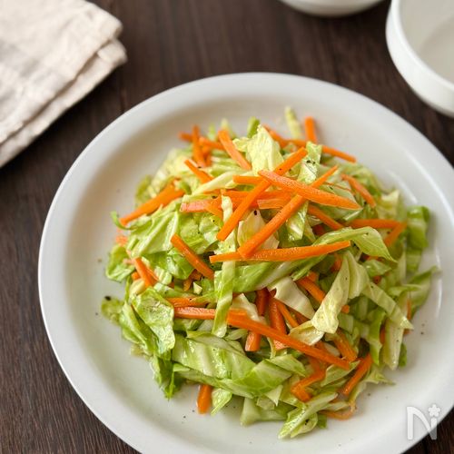 材料ふたつで副菜！《キャベツとにんじんのラペ》