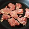 【鶏肉とたっぷりきのこのバター醤油炒め】コクうま簡単おかず♪の工程3
