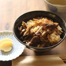 牛肉ごぼうご飯