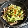 ご飯泥棒♡【豚肉とひらひらズッキーニのオイスター炒め】の工程4