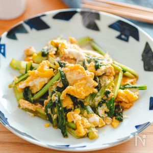 【ご飯が進む！】とろ〜り美味しい♡小松菜のてりたま