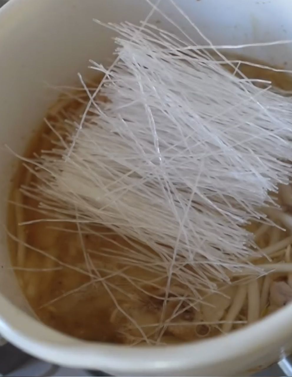 とんこつラーメン風スープ工程3