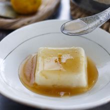 「もっちり上品」香り豊かな【ゆず豆腐】