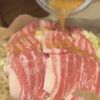 麺は茹でない！レンチンもしない！【豚バラねぎ塩うどん】の工程3
