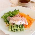 お魚サラダ《シンガポールのお正月料理♪ユーシェン（魚生）》