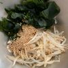 レンジで完成‼︎『もやしとわかめの中華サラダ』1分簡単副菜♡の工程1