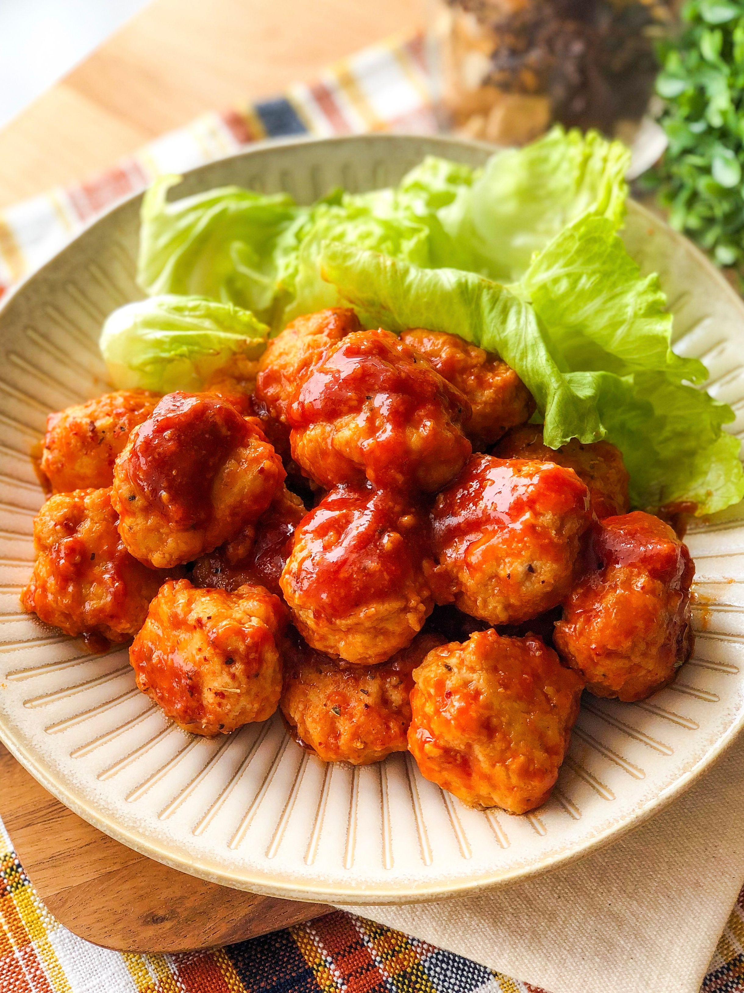 かんたんに作れる大人気おかず♡【ふわふわ豆腐のミートボール