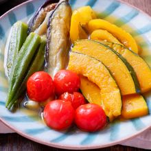 めんつゆ不要!揚げずにヘルシー『ごま油香る夏野菜の焼き浸し』