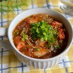 カップに入れてチンするだけ♪簡単すぎる「キムチ春雨スープ」