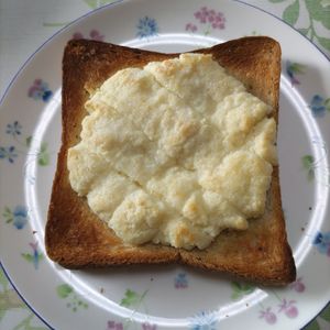 KUMIKOの作ってみた!投稿(【まるでメロンパン】食パンアレンジ♡まるでメロンパントースト)