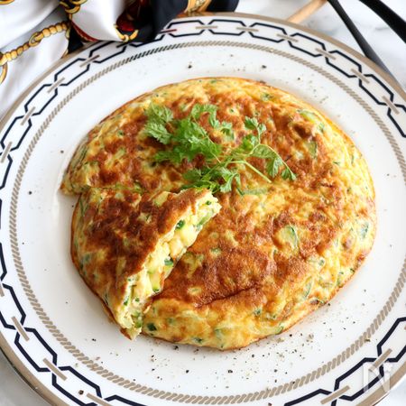 ズッキーニのチーズオムレツ By 築山紀子 レシピサイト Nadia ナディア プロの料理家のおいしいレシピ