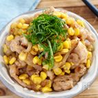 子どもが大好きなおかず！【豚こまとコーンの甘辛炒め】
