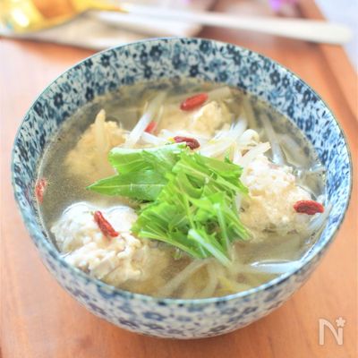 体ぽかぽか♪鶏団子の薬膳スープ
