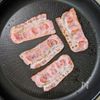 うま味凝縮!トマトステーキ|食欲そそる香ばしにんにく添えの工程3