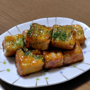 めぇの作ってみた!投稿(【厚揚げとしめじのガリバタしょうゆ焼き】お箸が進む！)