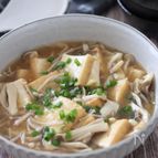 うどんスープで簡単美味しい！絹揚げのたっぷりきのことろみあん