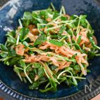 切って和えるだけ！大根と豆苗のしょうゆサラダ