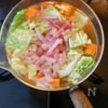 【野菜の甘みを引き出す】キャベツとにんじんのコンソメスープの工程2