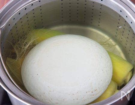 水から沸騰3分!とうもろこしの茹で方工程2
