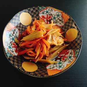 りんの作ってみた!投稿(カリカリ鶏皮がうますぎる🤭✨節約鶏皮きんぴらごぼう🤩)