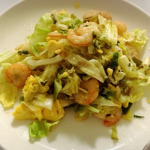 曖昧の作ってみた!投稿(【えびと卵のねぎ塩キャベツ炒め】ご飯にもお酒のあてにも♪)