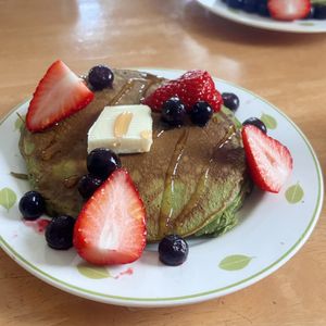 藍の作ってみた!投稿(【おうちカフェ】簡単♡ふわふわ♪抹茶パンケーキ)
