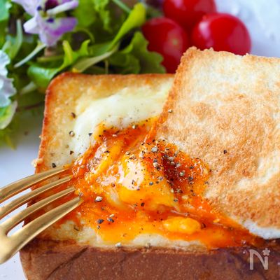 【カフェ風とろ〜りツナエッグトースト】とろ〜り卵がたまらん
