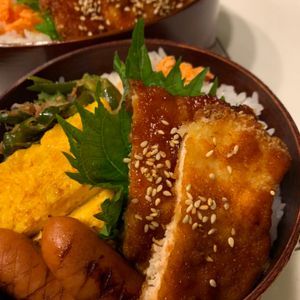 ぐ〜たら子の作ってみた!投稿(子ども大絶賛【クリスピーチキンカツ】鶏むね1枚で8切れ⁉)