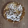 コク旨◎【鶏むねれんこんきのこのオイスターバター炒め】の工程1