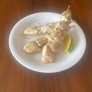 こむぎの作ってみた!投稿(レモンとオレガノが香る♪ギリシャ版焼き鳥、鶏肉のスブラギ)
