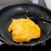 『豚バラ舞茸の甘辛ニラたま炒め』ご飯が進む♪スタミナおかず☆の工程2