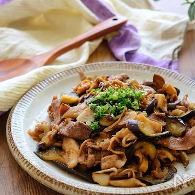 豚こまとなすと舞茸のにんにく生姜旨味噌マヨ炒め