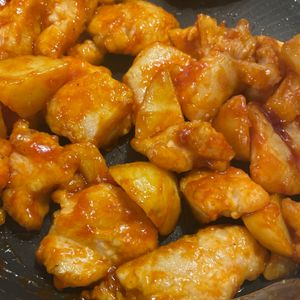 1053648の作ってみた!投稿(【感動的うまさ‼︎鶏肉とじゃがいもヤンニョム】ごはんが進む♡)