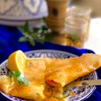 半熟卵がとろ～りチュニジアのスナック＊チーズとツナのブリック