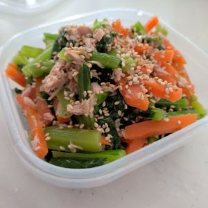 Reonの作ってみた!投稿(見栄え抜群☆小松菜とツナの旨味サラダ)