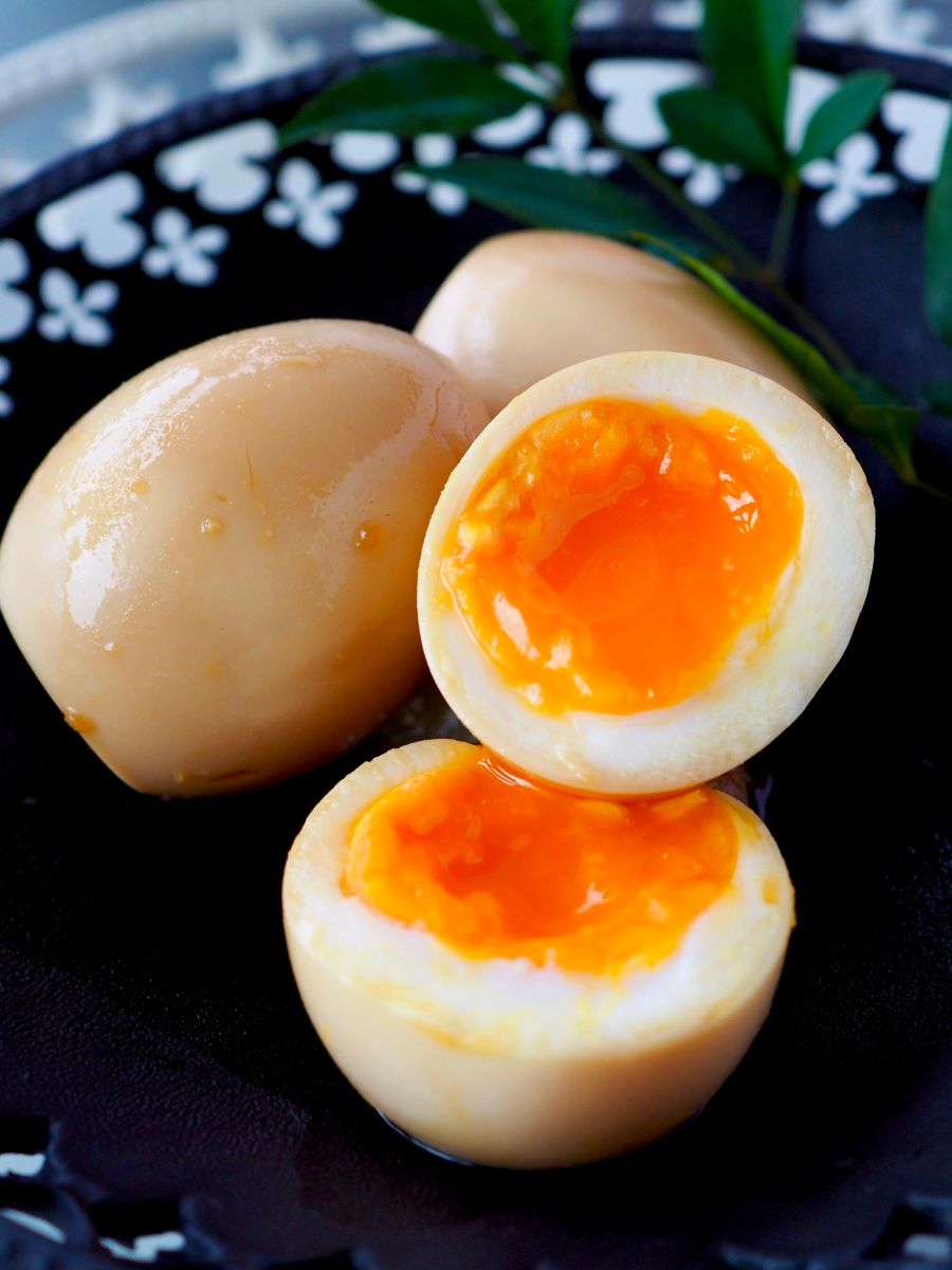 にんにく風味煮卵】煮卵の黄金比！半熟卵の基本の煮卵〈味玉