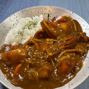 楽ラク手抜キッチン🐶🐾の作ってみた!投稿(濃厚スパイシー♪ わが家自慢のイカカレー)