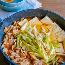 ピリ辛肉豆腐【フライパン鍋仕立て】