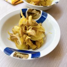 5分で完成!旬の新玉ねぎでスパイシー和え