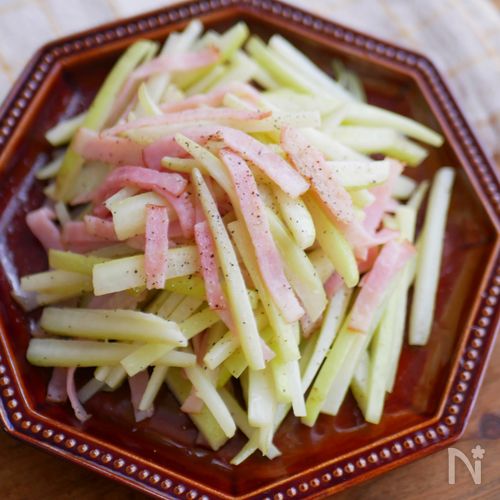 だいこんの皮のベーコンソテー