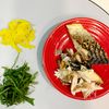 余った焼き魚で!塩サバとたくあんのボリュームおにぎり♪の工程1