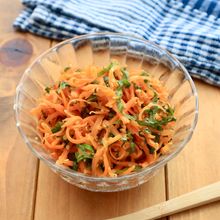 お弁当の彩り担当はコレ！にんじんと大葉のさっぱりきんぴら