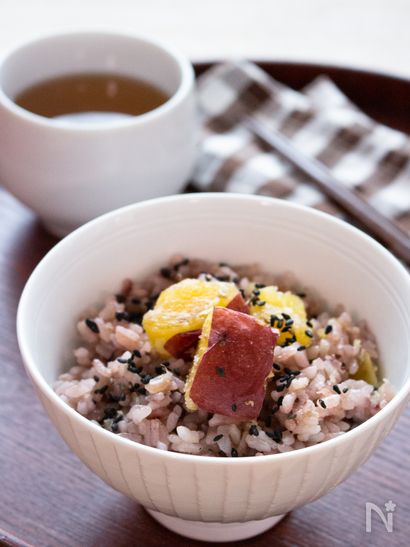黒米入り！食物繊維たっぷり♪さつまいもの炊き込みごはん
