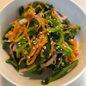1288171の作ってみた!投稿(レンジで簡単【ほうれん草と人参のナムル】激旨☆お箸止まらん！)