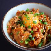「うめぇ〜!!」豚キムチ丼