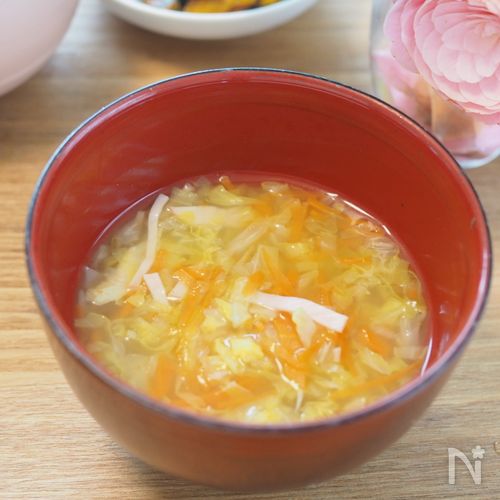 【食物繊維がたっぷり摂れる】春キャベツの中華スープ