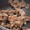 【10分で旨すぎ!豚こまと筍のオイスター旨炒め】お肉しっとりの工程2