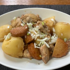 あすかの作ってみた!投稿(【男子喜ぶ！さつま揚げと鶏じゃがのうま煮】子供爆食い♡︎)