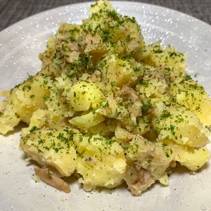 楽ラク手抜キッチン🐶🐾の作ってみた!投稿(「ツナ缶とじゃがいものほっくり煮」切って煮るだけ！)