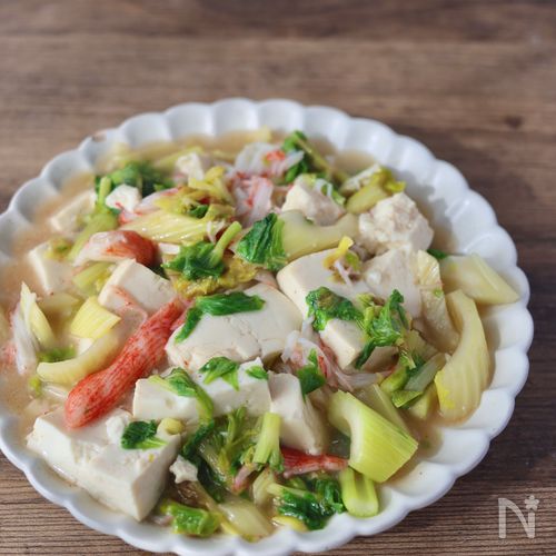 セロリ嫌いの夫も爆食べ！セロリと豆腐のとろとろ炒め